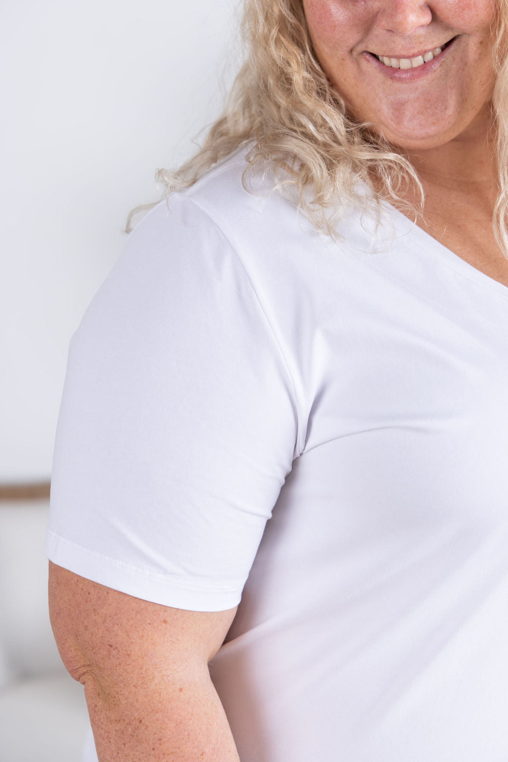 IN STOCK Olivia Tee - Black | Women's Short Sleeve