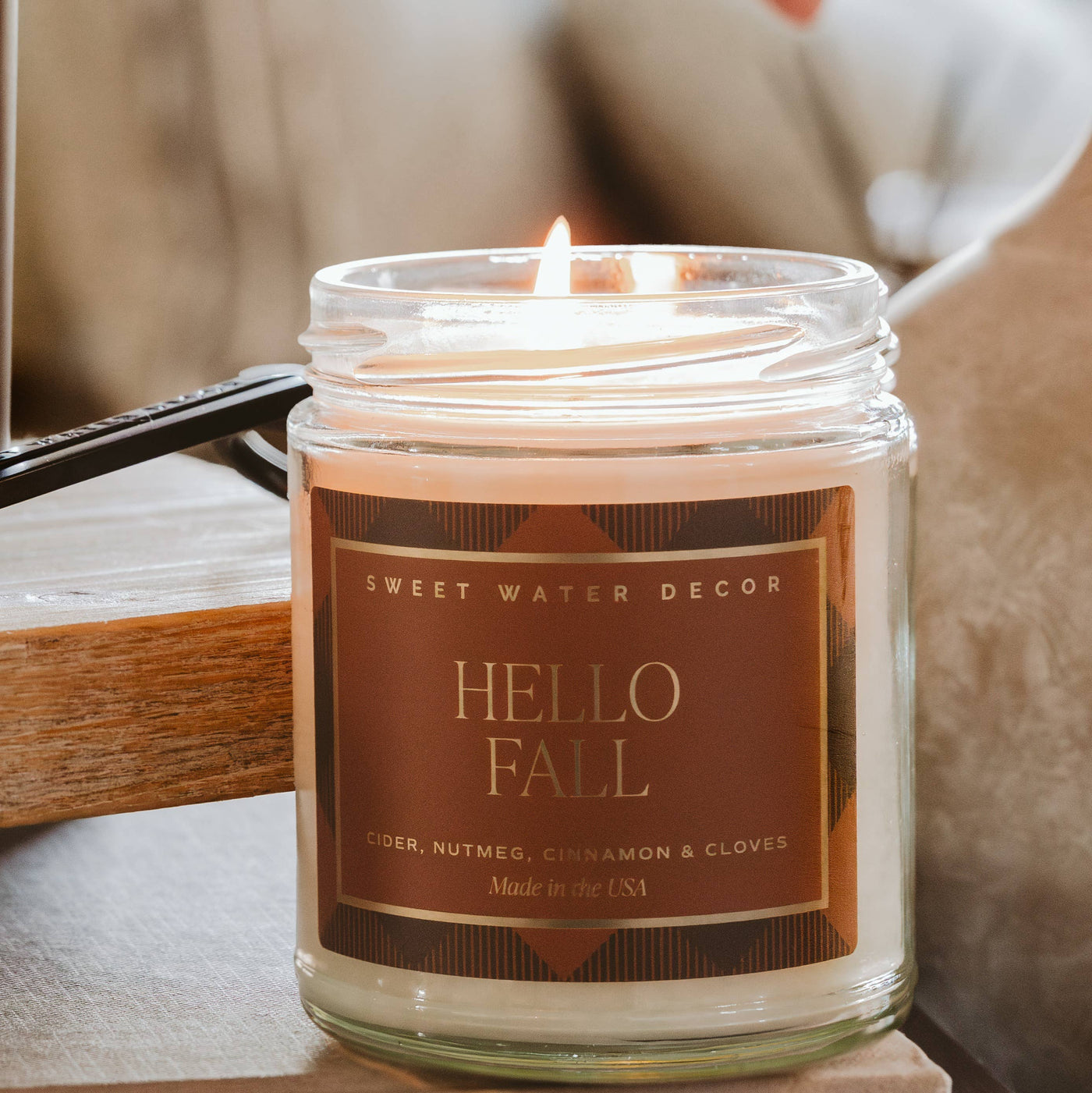 Hello Fall 9 oz Soy Candle
