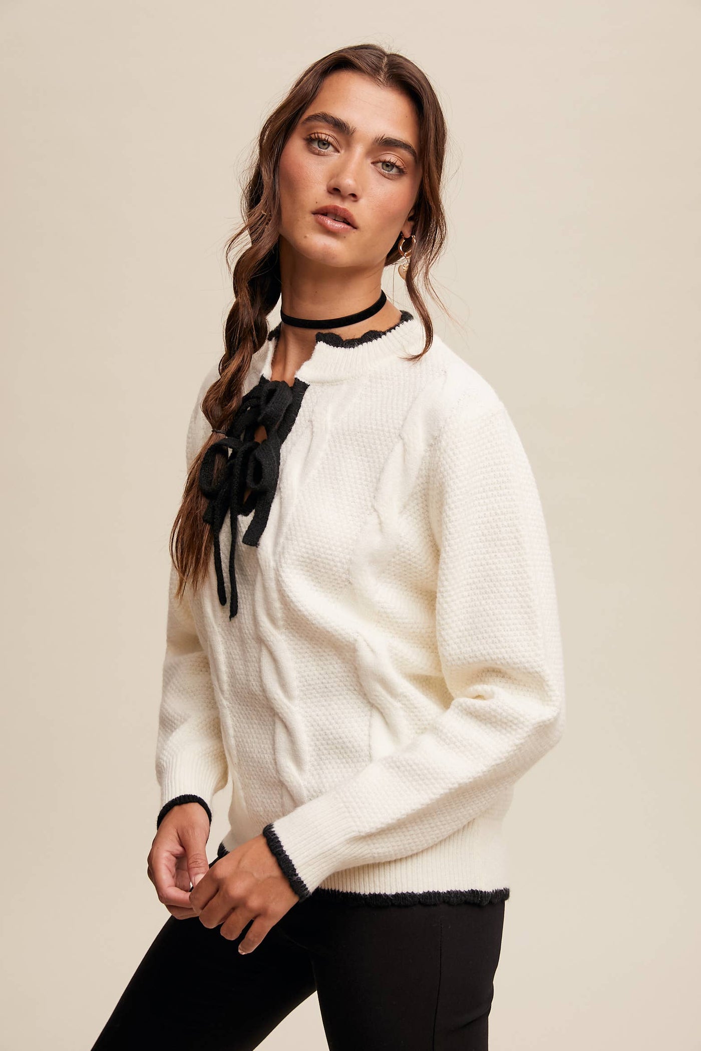 Contrast Bow-Tie Knit Pullover Sweater