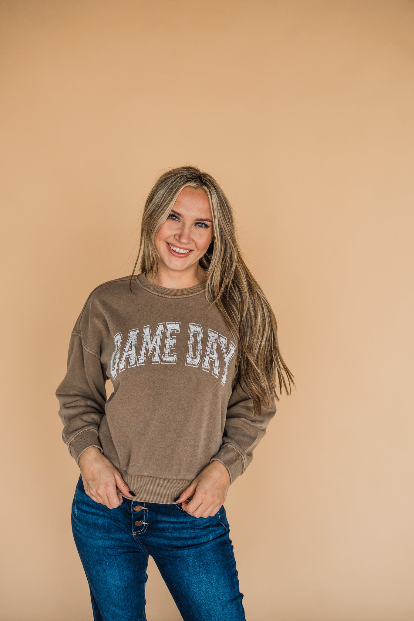Game Day Tavern Taupe Downey Top