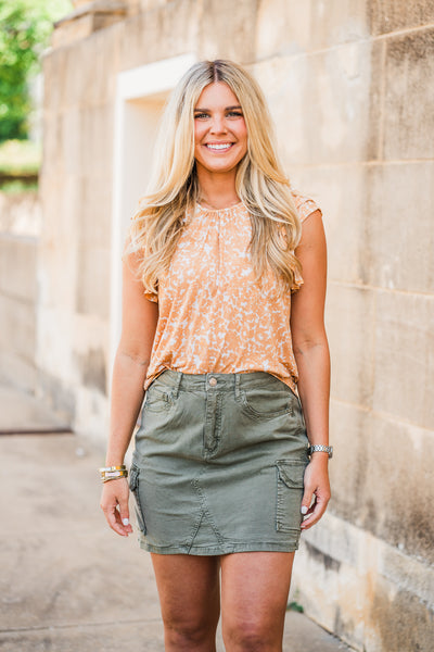 Abstract Dark Golden Double Ruffle Sleeve Knit Top