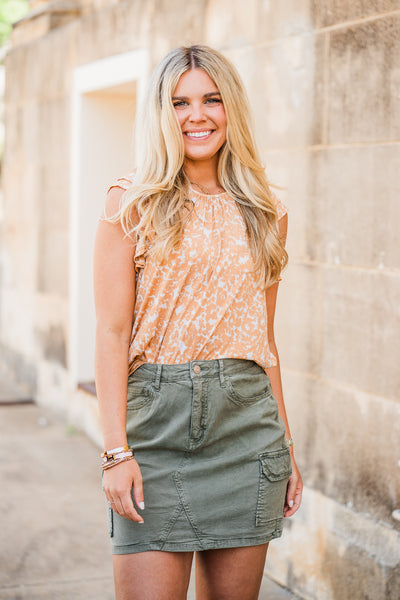 Abstract Dark Golden Double Ruffle Sleeve Knit Top