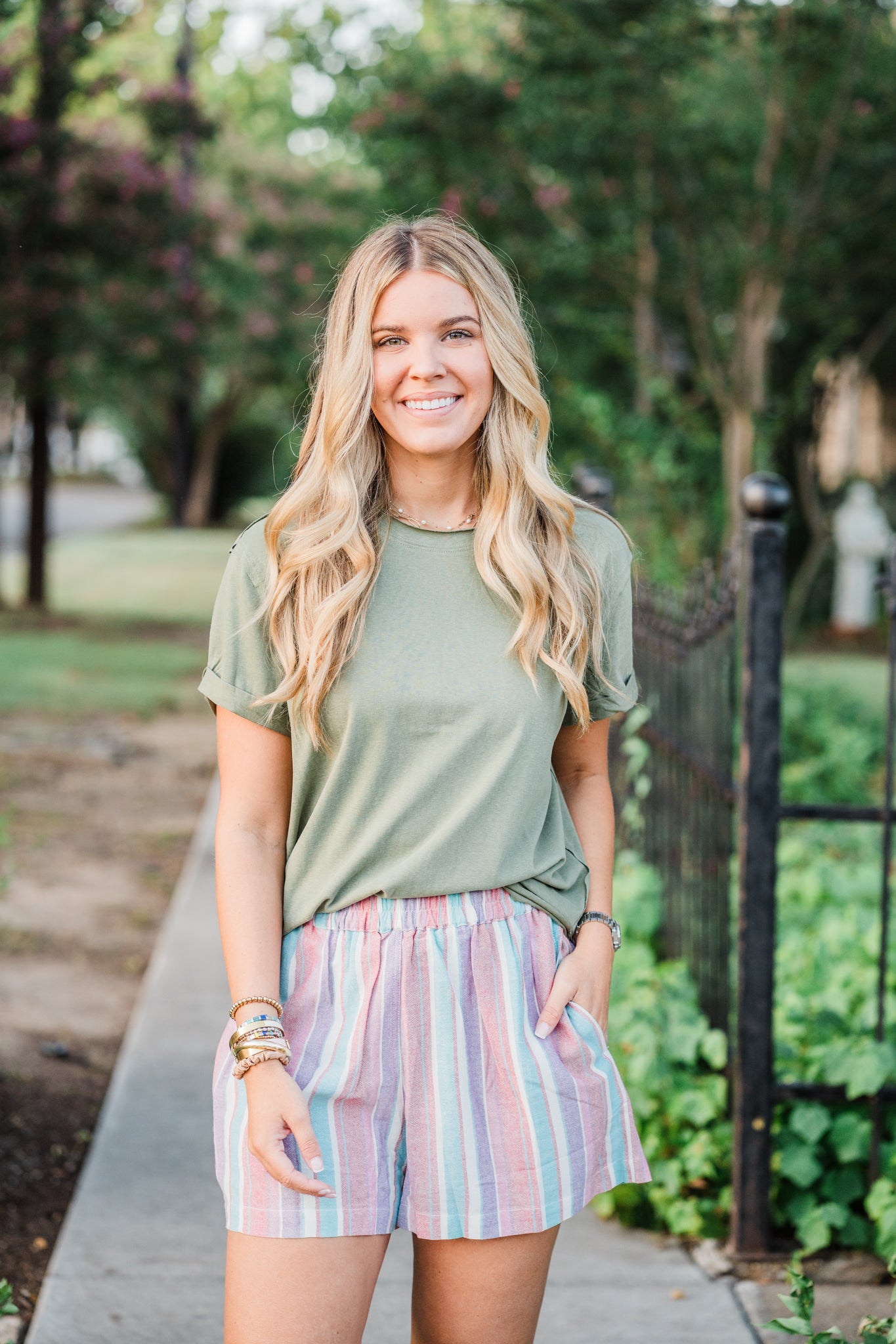 Dusty Pines Basic T-Shirt