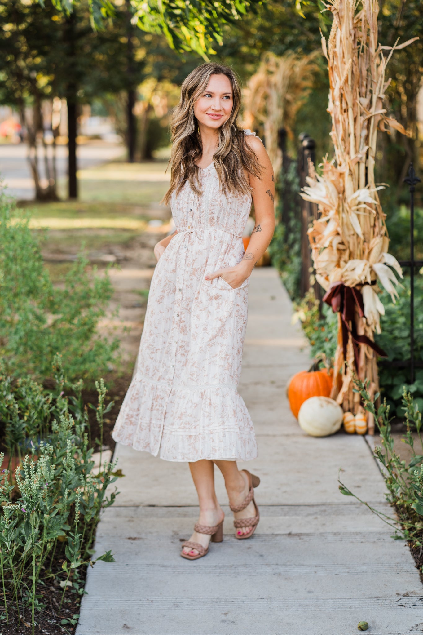 Virginia Midi Dress in White and Brown