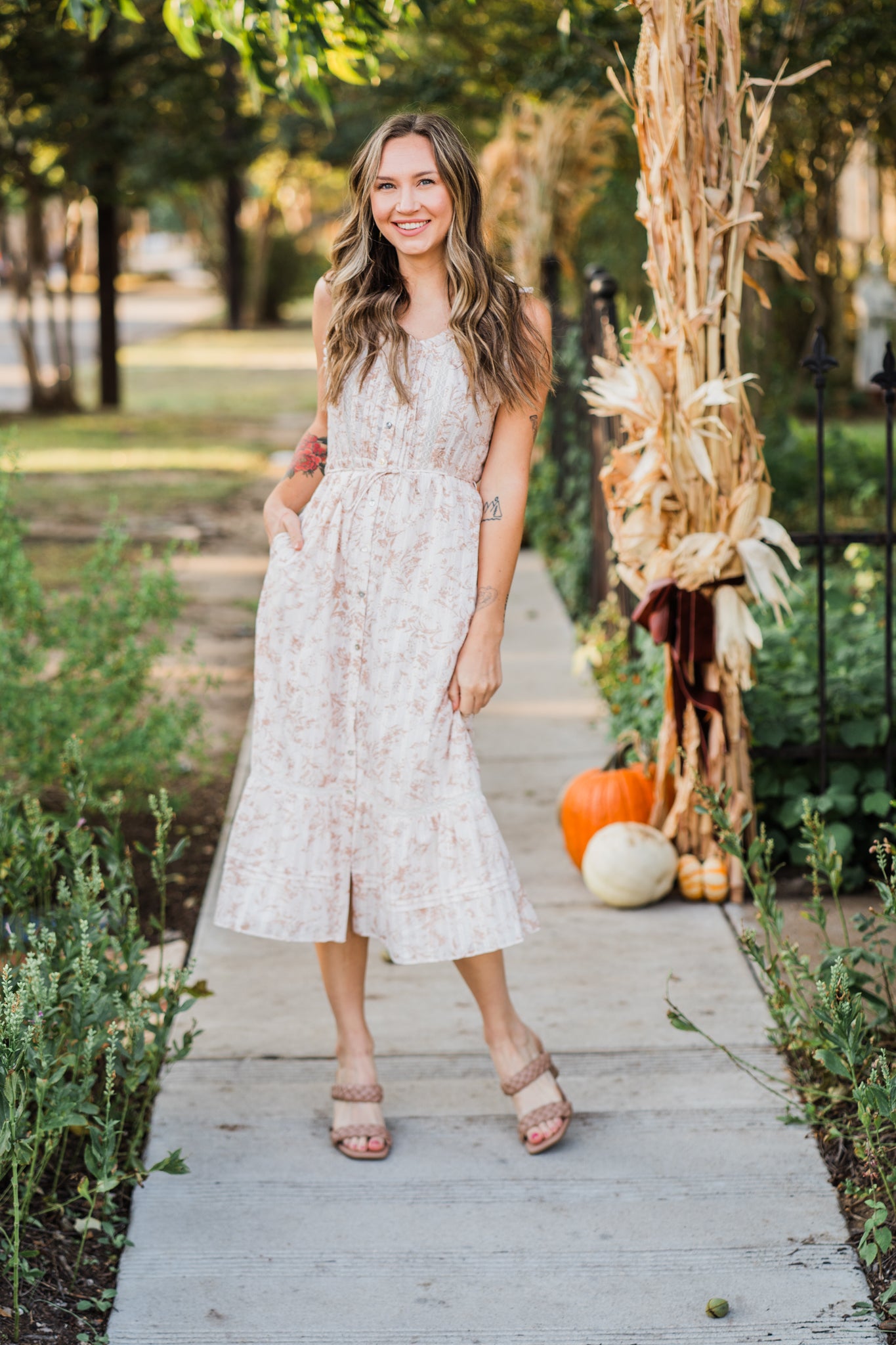 Virginia Midi Dress in White and Brown