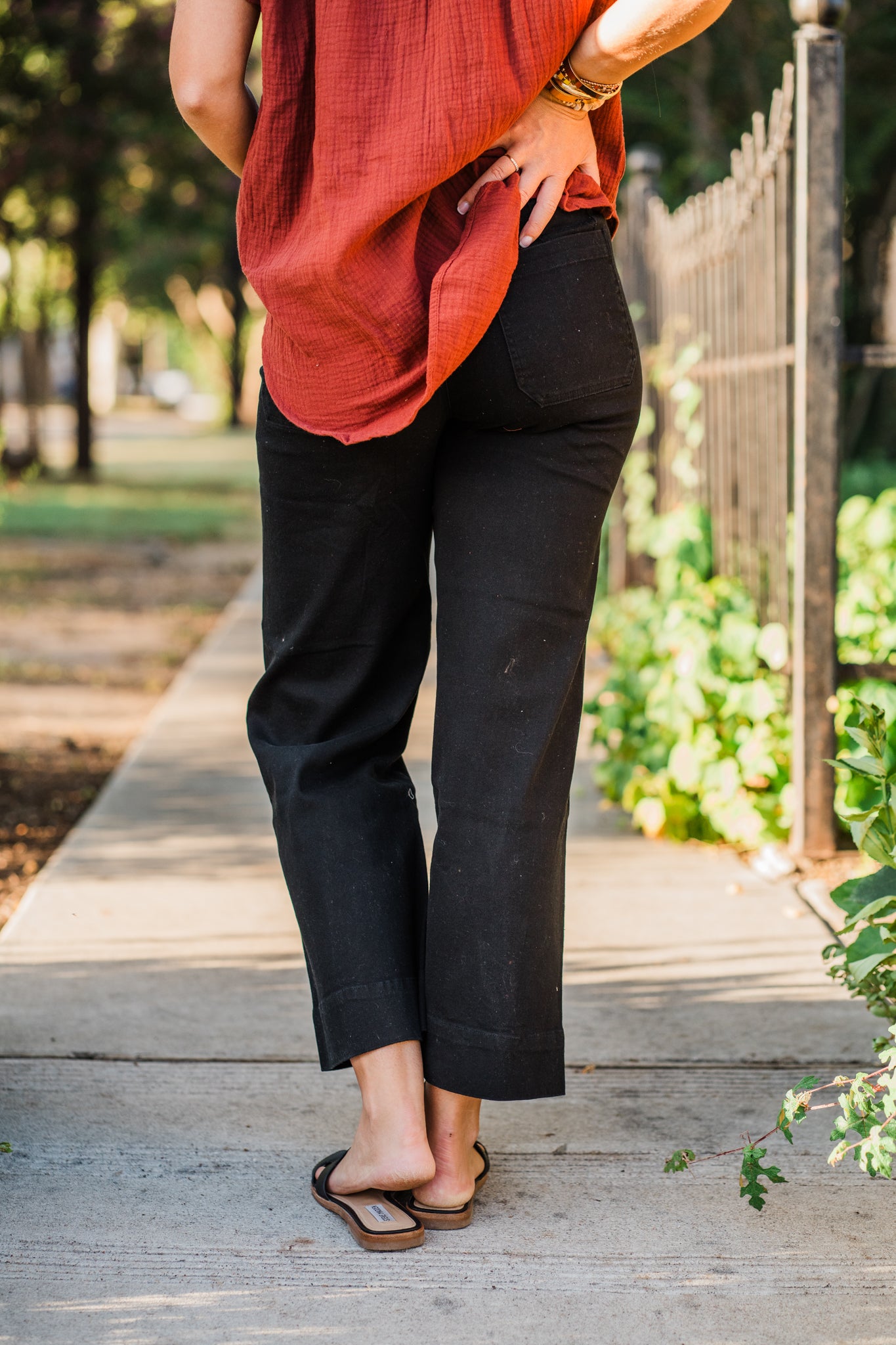 The Ridge Wide Leg Jean – Coal Black