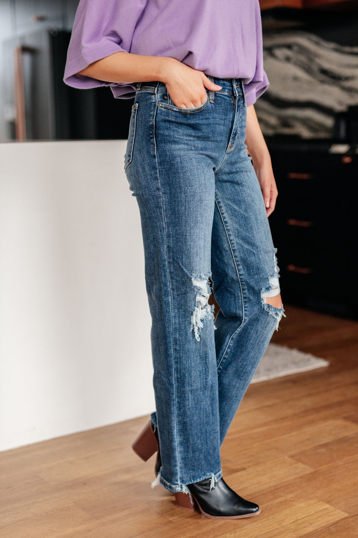 Rose High Rise 90's Straight Jeans in Dark Wash