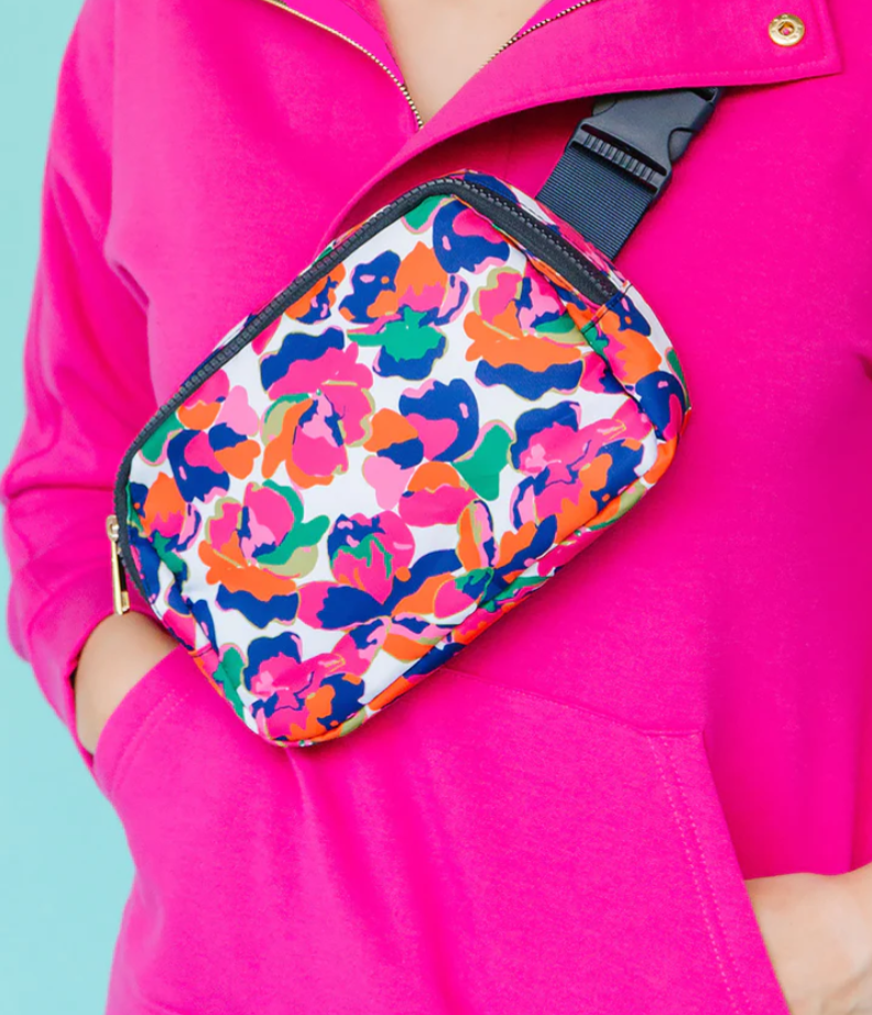 On The Go Crossbody- Falling Poppies