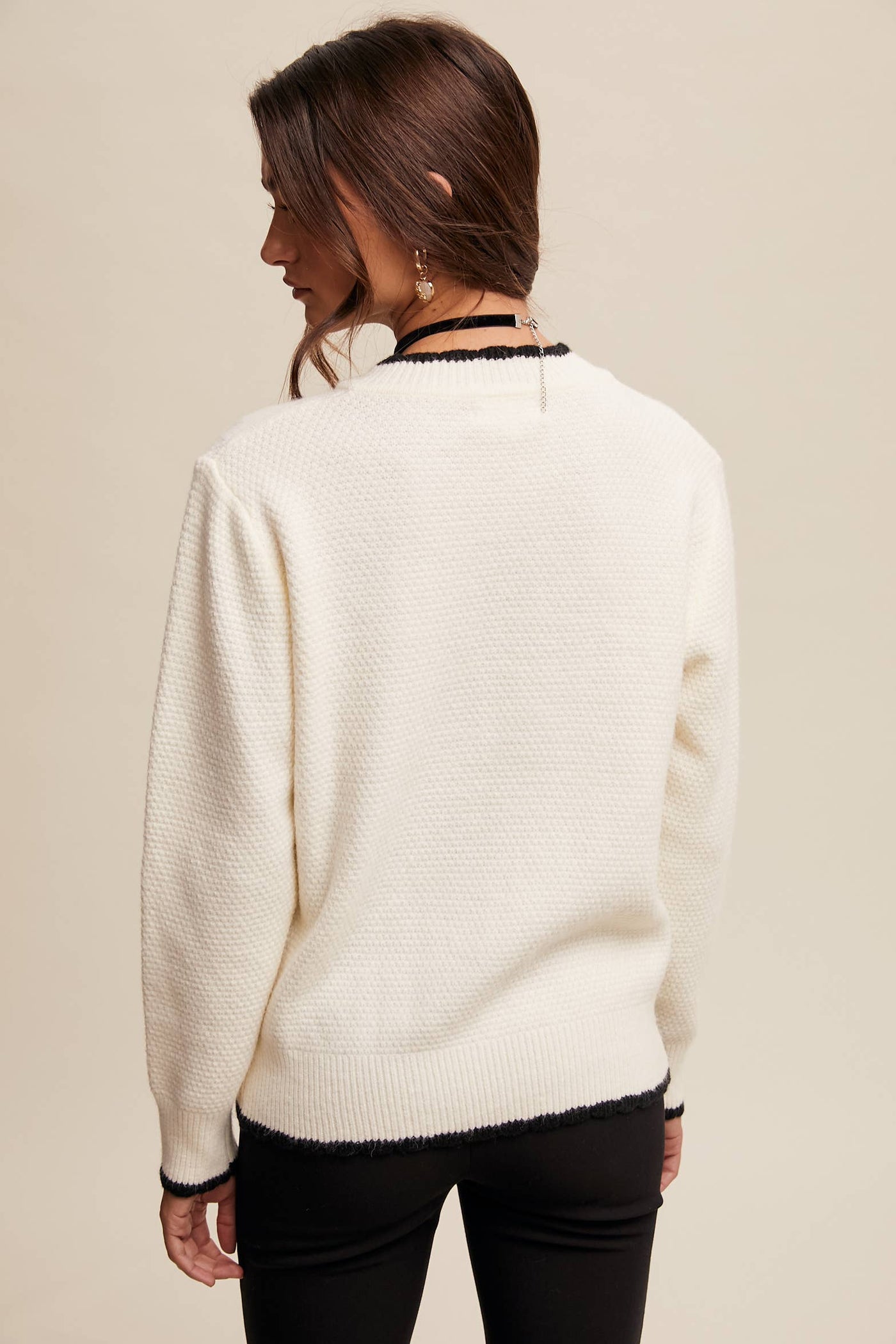 Contrast Bow-Tie Knit Pullover Sweater