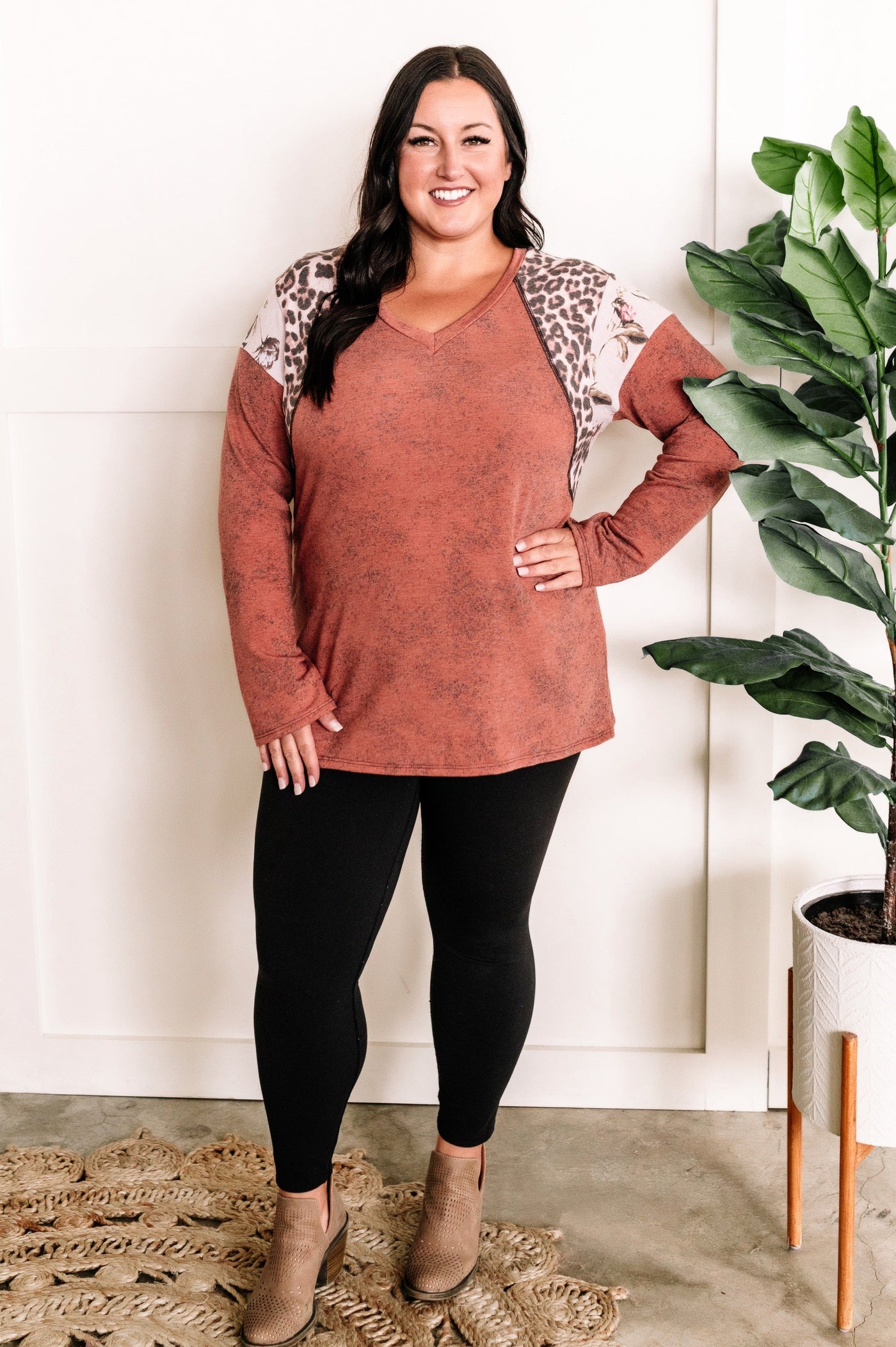 V Neck Top With Contrasting Floral Sleeves In Redwood