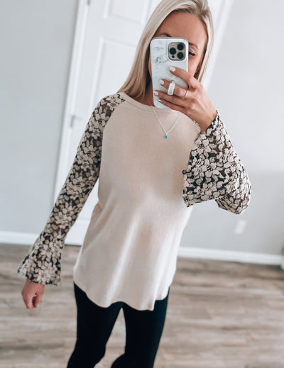 Lace Contrast Bell Sleeve Tunic Top
