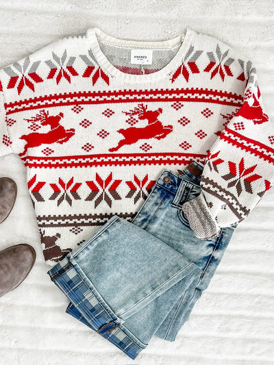 Cozy Knit Reindeer Sweater In Ivory