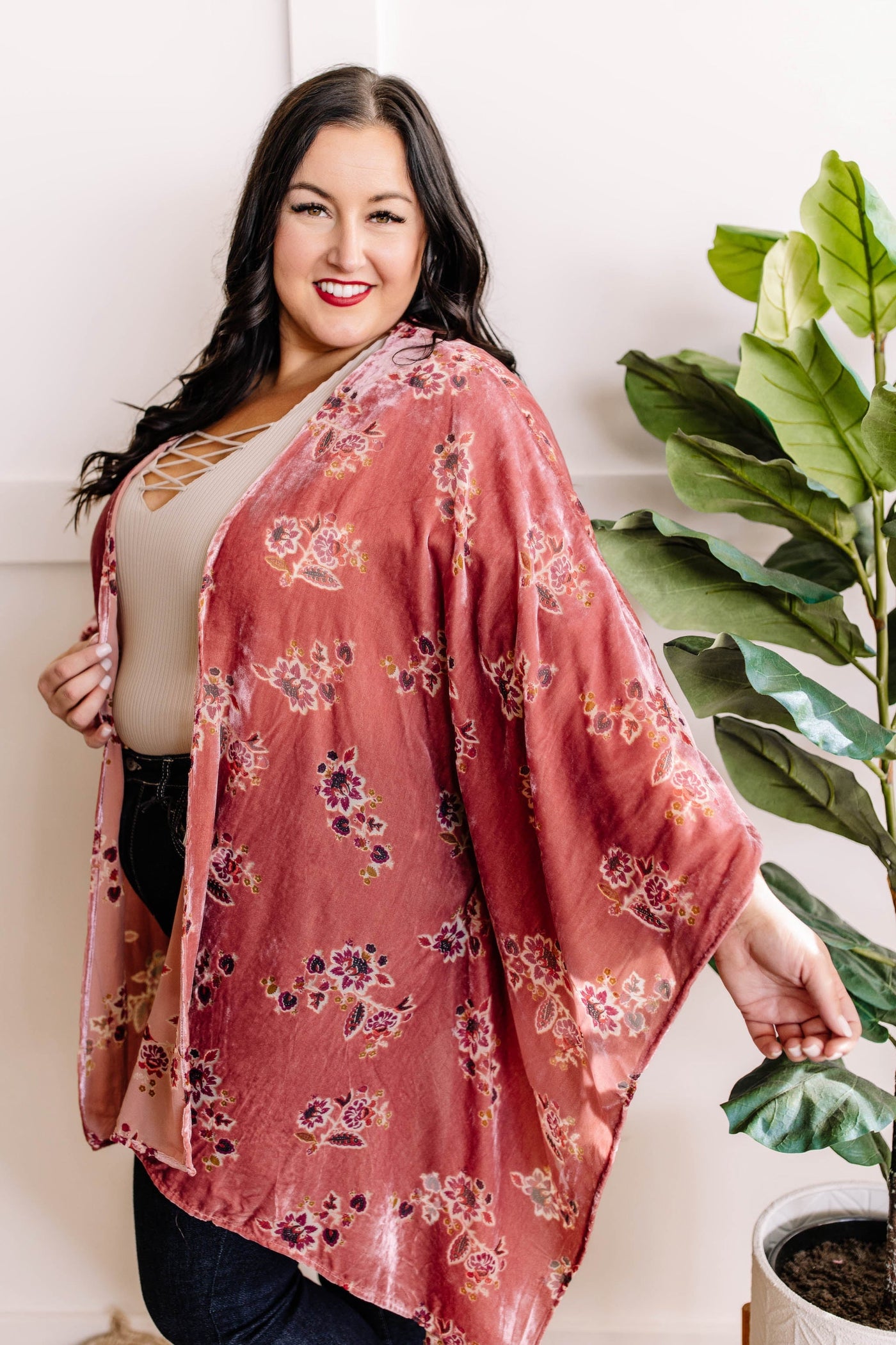 Ultra Soft Velvet Floral Kimono In Dusty Pink